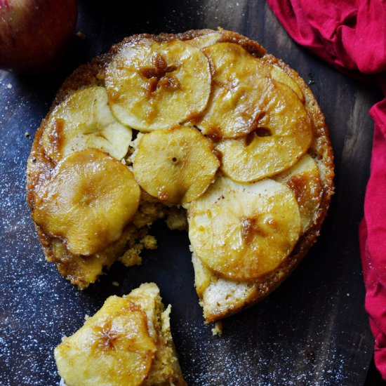 Apple upside down cake – Eggless