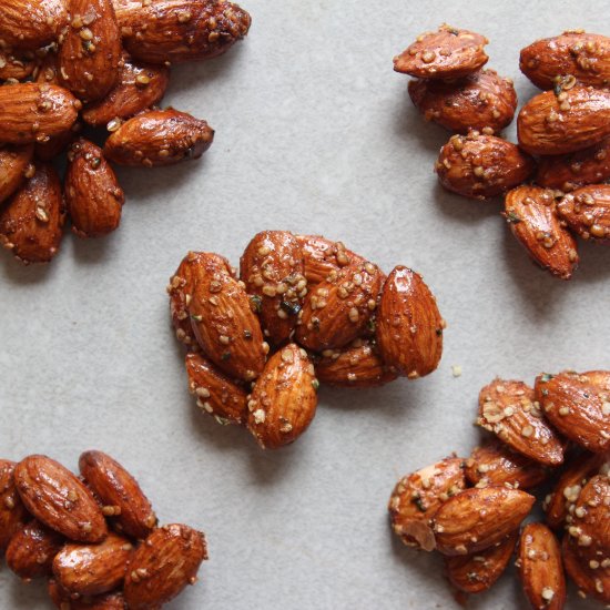 HONEY AND HEMP ROASTED ALMONDS