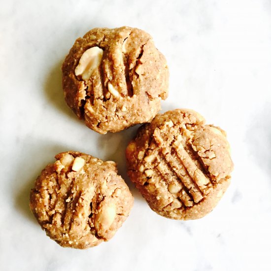 Vegan Peanut Butter Cookies