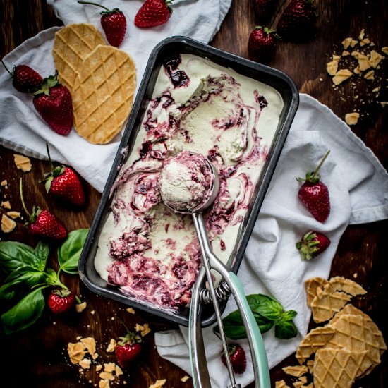 Mascarpone Ice Cream w/ Pinot Noir