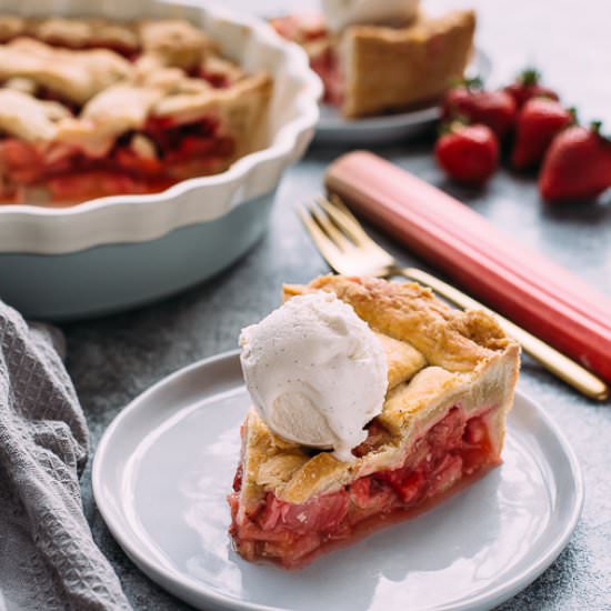 My Favorite Strawberry Rhubarb Pie