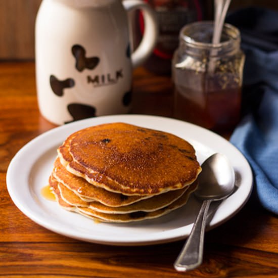 Vanilla Chocolate Chip Pancakes