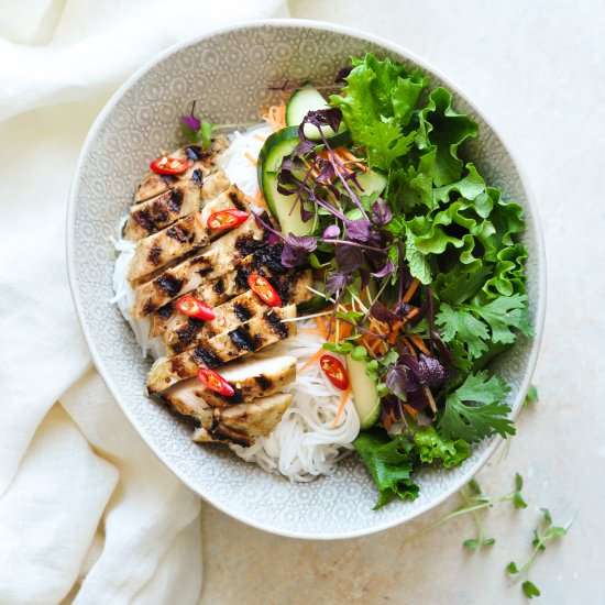 Lemongrass Chicken Noodle Bowl