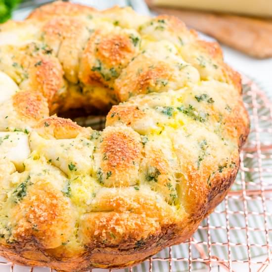 Garlic Parmesan Monkey Bread