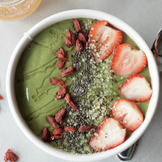 Energizing Matcha Smoothie Bowl