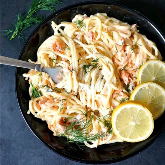 Salmon alfredo spaghetti