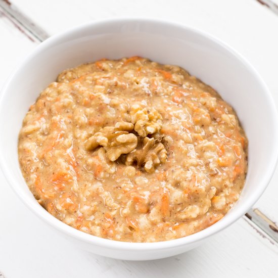 Carrot Cake Oatmeal (Vegan/GF)