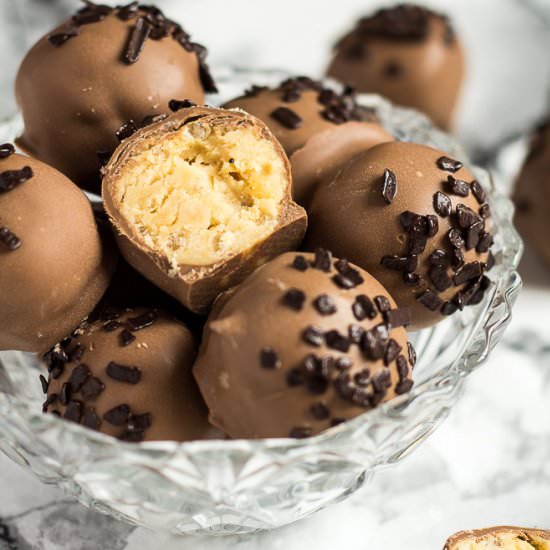 No-Bake Peanut Butter Crunch Balls