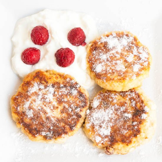 Syrniki – Cottage Cheese Pancakes