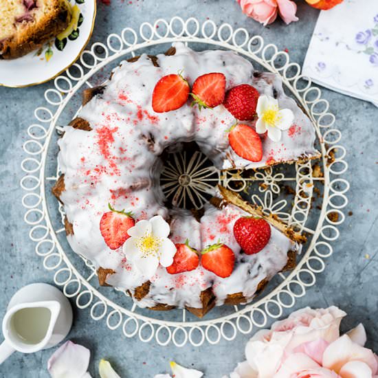 Strawberry Bundt Cake