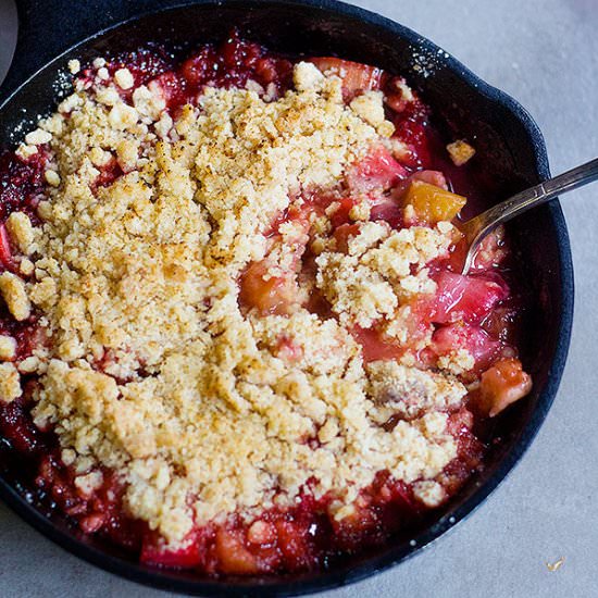 Strawberry Rhubarb Crumble