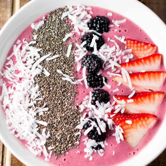 Strawberry Banana Smoothie Bowl