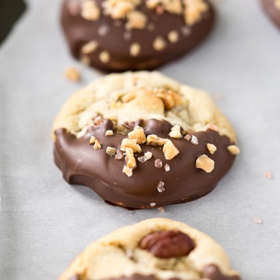 Salted Toffee Pecan Cookies