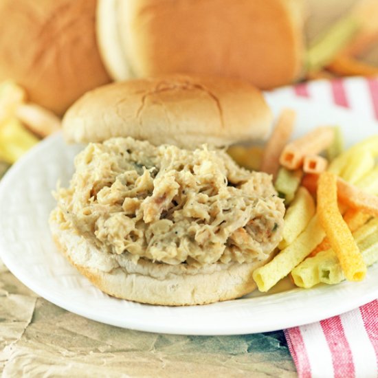 Hot Shredded Chicken Sandwiches