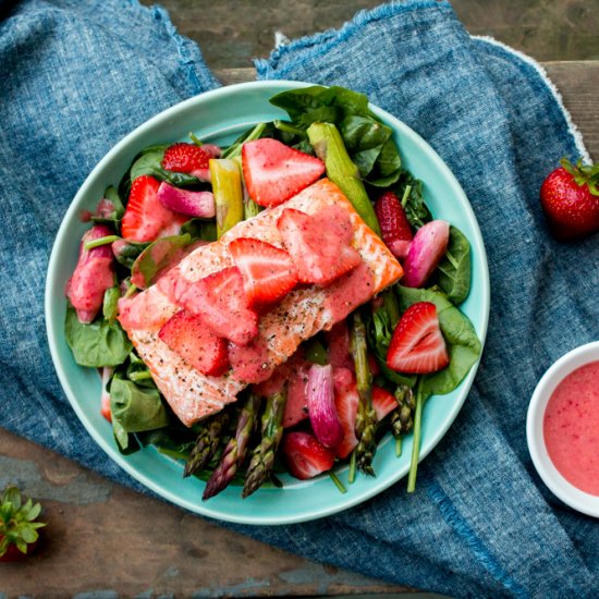 Salmon Salad w Strawberry Dressing