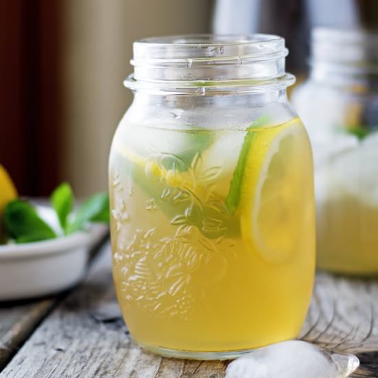 Mint and Ginger Iced Green Tea