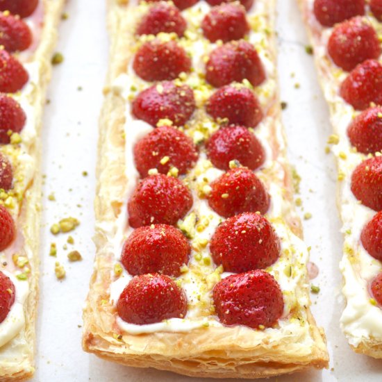 Strawberry Eshta Cream Tarts