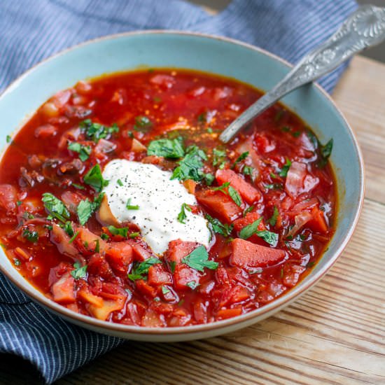 Instant Pot Borscht Soup