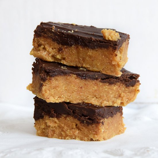 Easy Chocolate Peanut Butter Bars