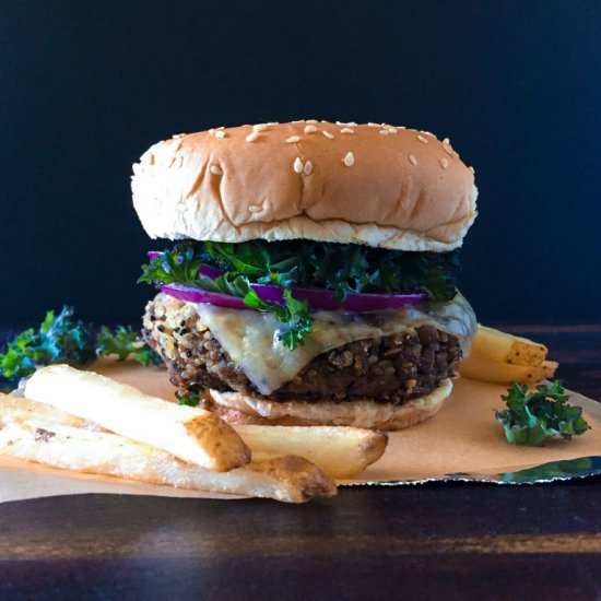 Copycat Crispy Quinoa VegeFi Burger