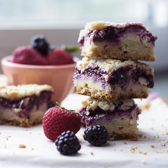 Wildberry Cheesecake Crumb Bars