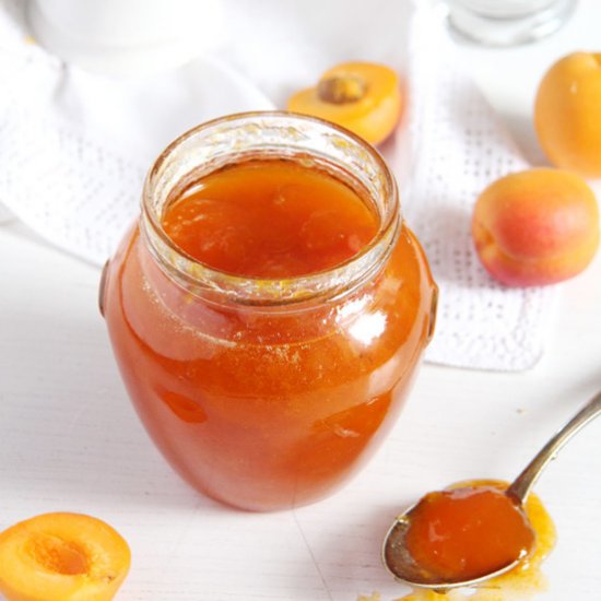 Simple Apricot Jam