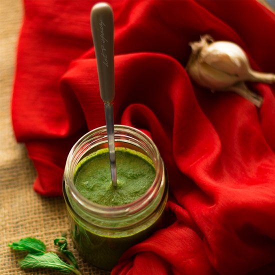 Hot Coriander Mint Chutney