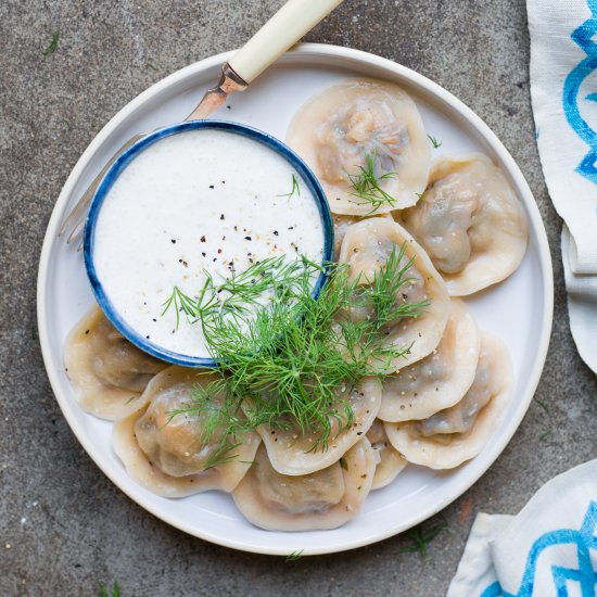 Vegan mushroom pelmeni