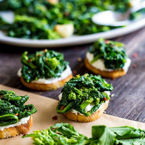 Broccoli Rabe and Ricotta Crostini