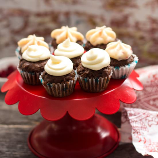 CHOCOLATE BEET MINI CUPCAKE