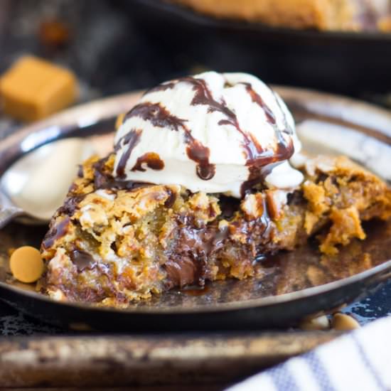 Chocolate Chip Skillet Cookie