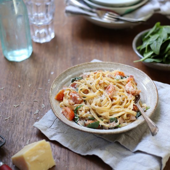 Fresh pasta with bacon