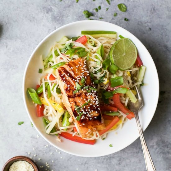 Teriyaki Salmon with Asian Noodle