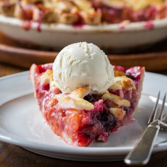 Nectarine Blueberry Pie