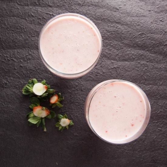 Low Carb Quick Strawberry Smoothie