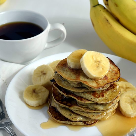 2-Ingredient Banana Pancakes