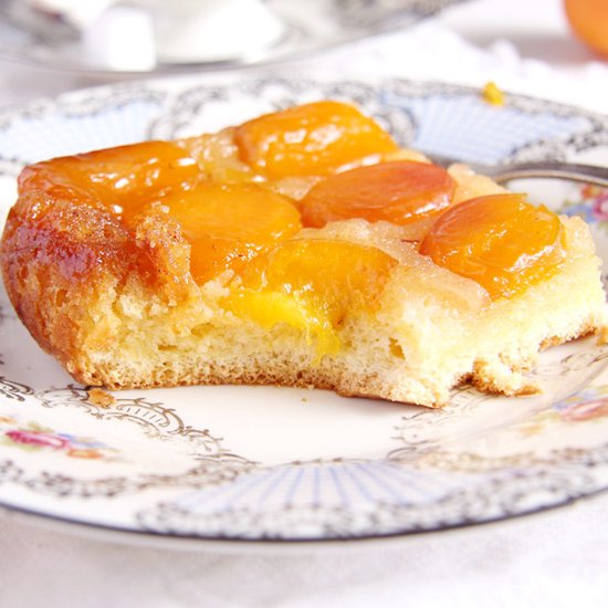 Easy Apricot Cake