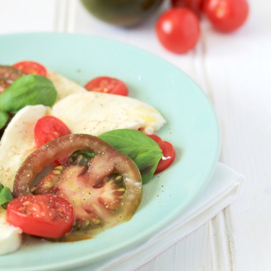 Tomato, Mozzarella and Basil Salad