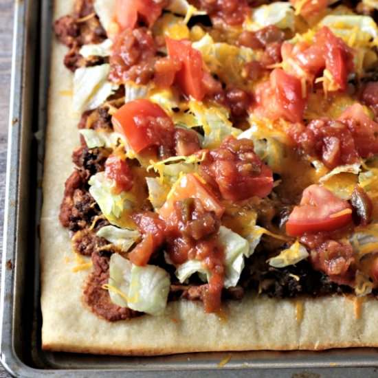 Super Easy Taco Pizza