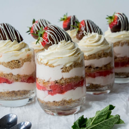 Individual Strawberry Cheesecakes