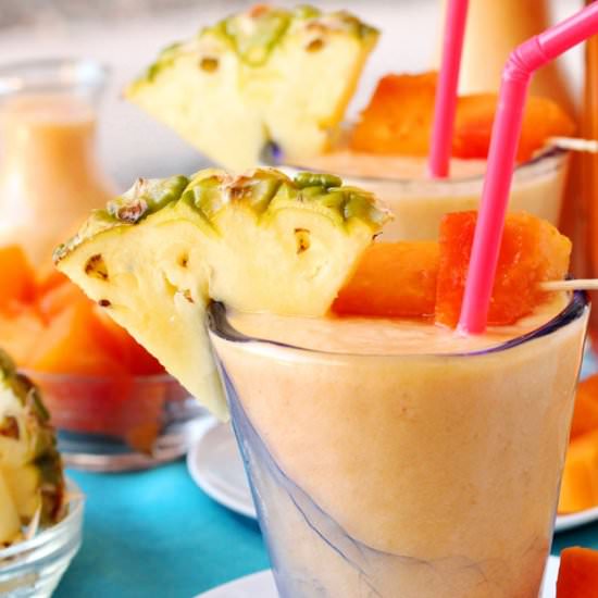 Papaya, Sun Tea, Pineapple Smoothie