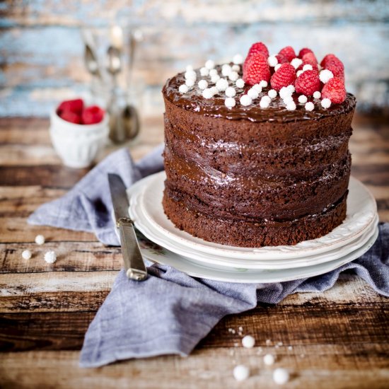 Vegan chocolate avocado cake