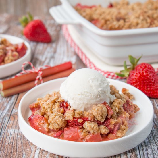 Strawberry Rhubarb Crisp