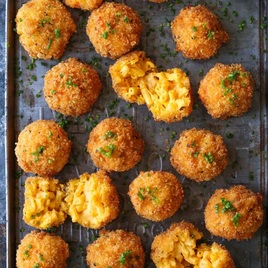 Fried Mac and Cheese Balls