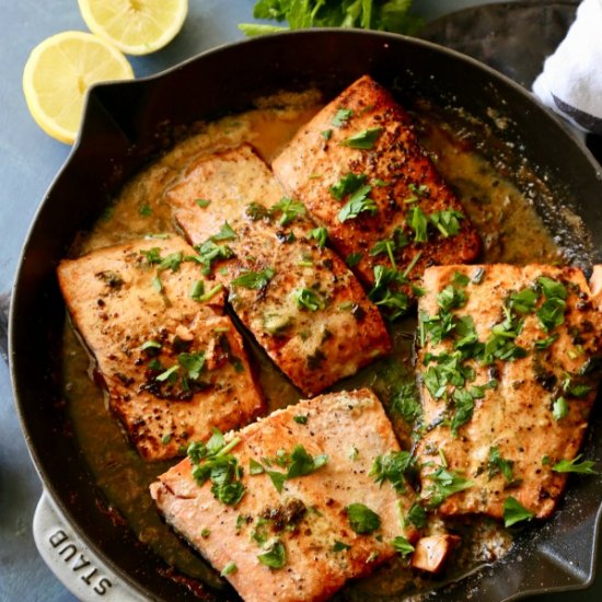 Lemon Garlic Seared Salmon