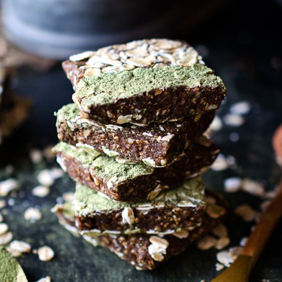 Chocolate Matcha Oat Bars