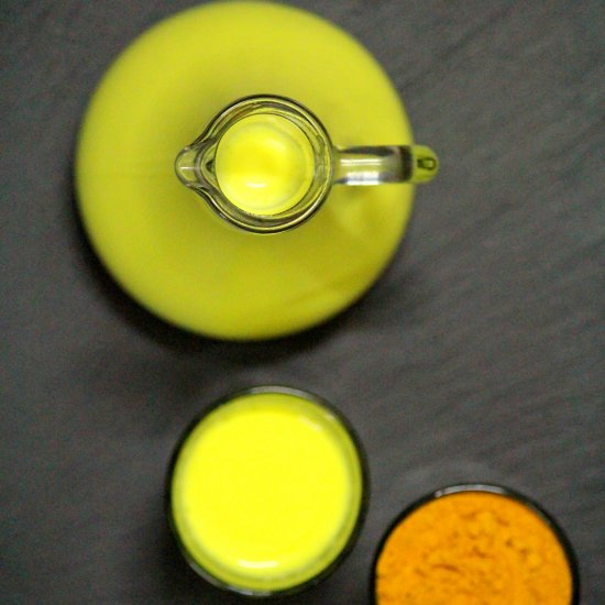 Golden Latte (Turmeric Milk)