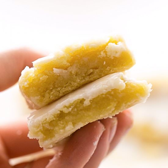 No-Butter Glazed Lemon Blondies