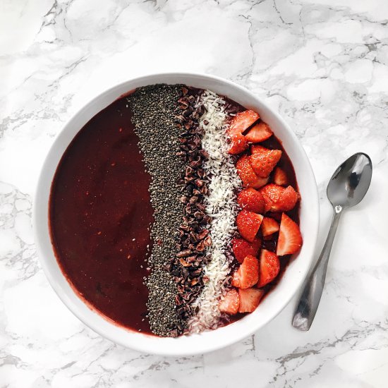 Summer Berry Smoothie Bowl