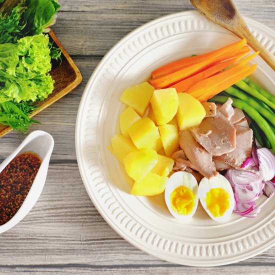 Salad Nicoise w/ Asian Vinaigrette